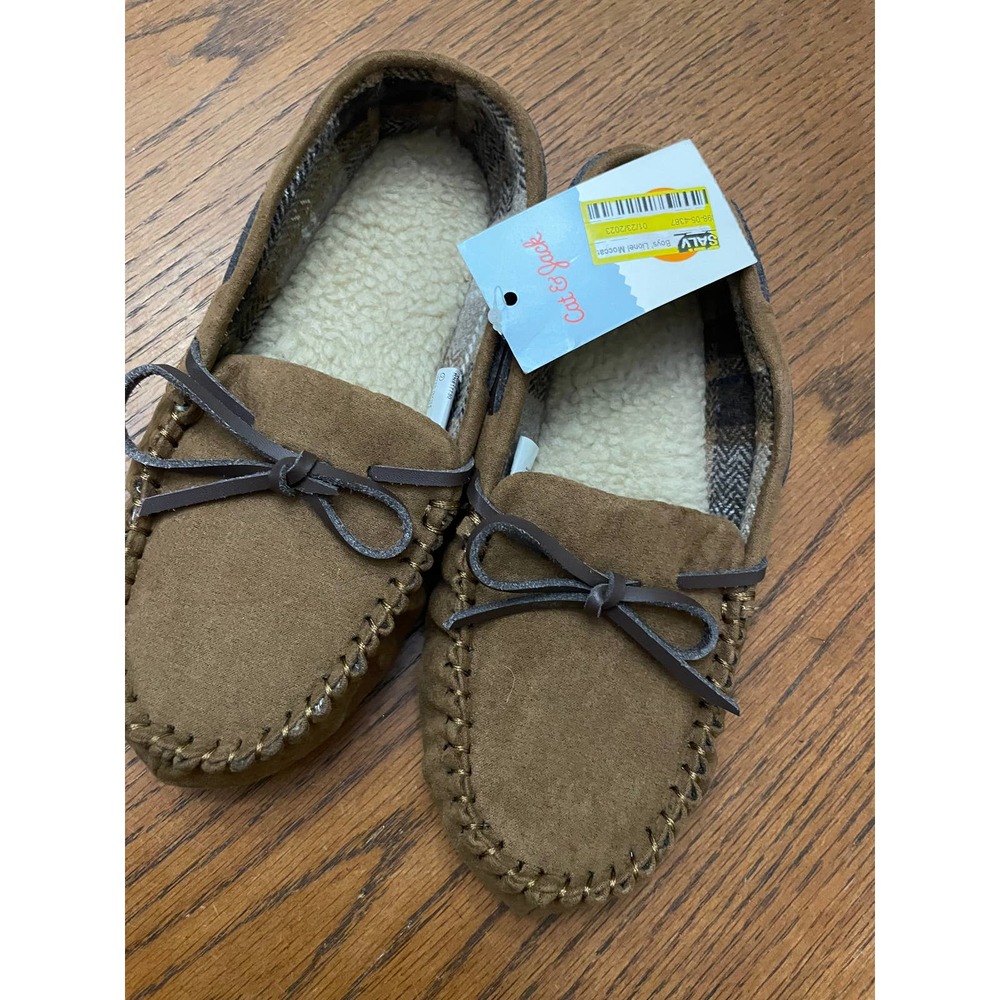 NWT Cat & Jack Boys Slippers Size 2 - Picture 2 of 13